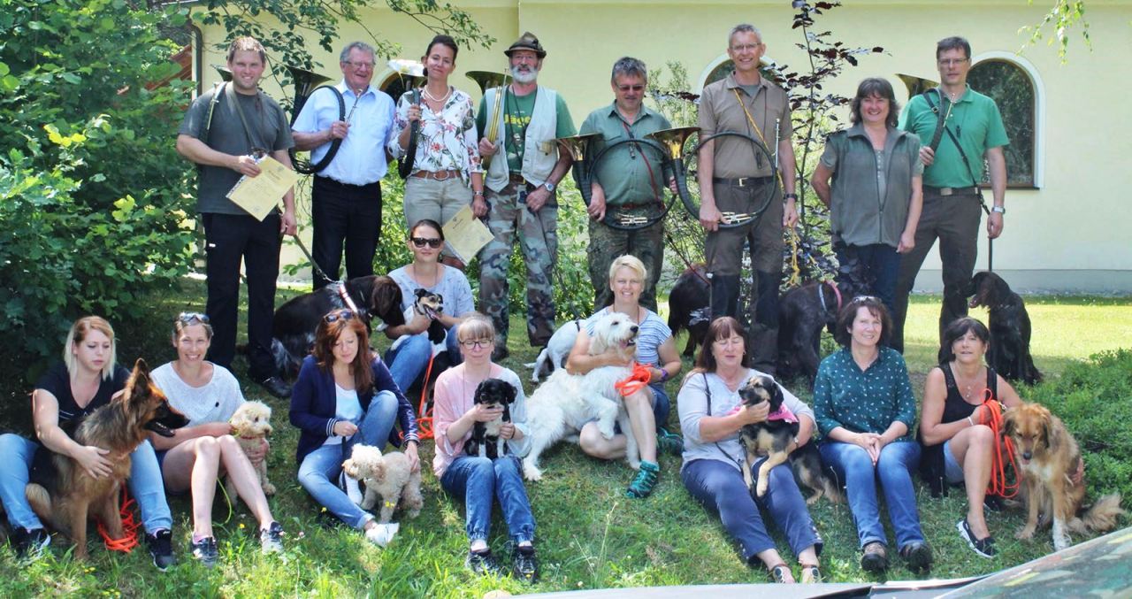 Brav, gehorsam und klug: Eschenbacher Hundebesitzer mächtig stolz