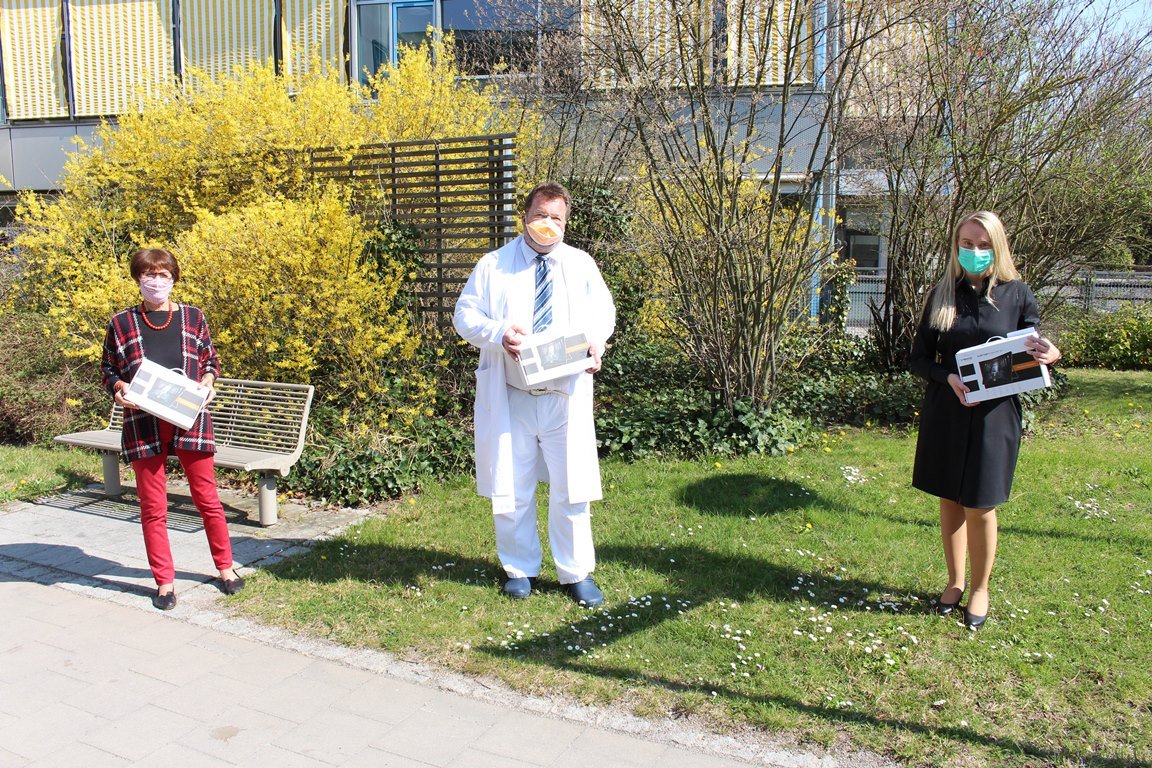 Spende Tablet Klinikum Patienten Corona Kontakt Familie
