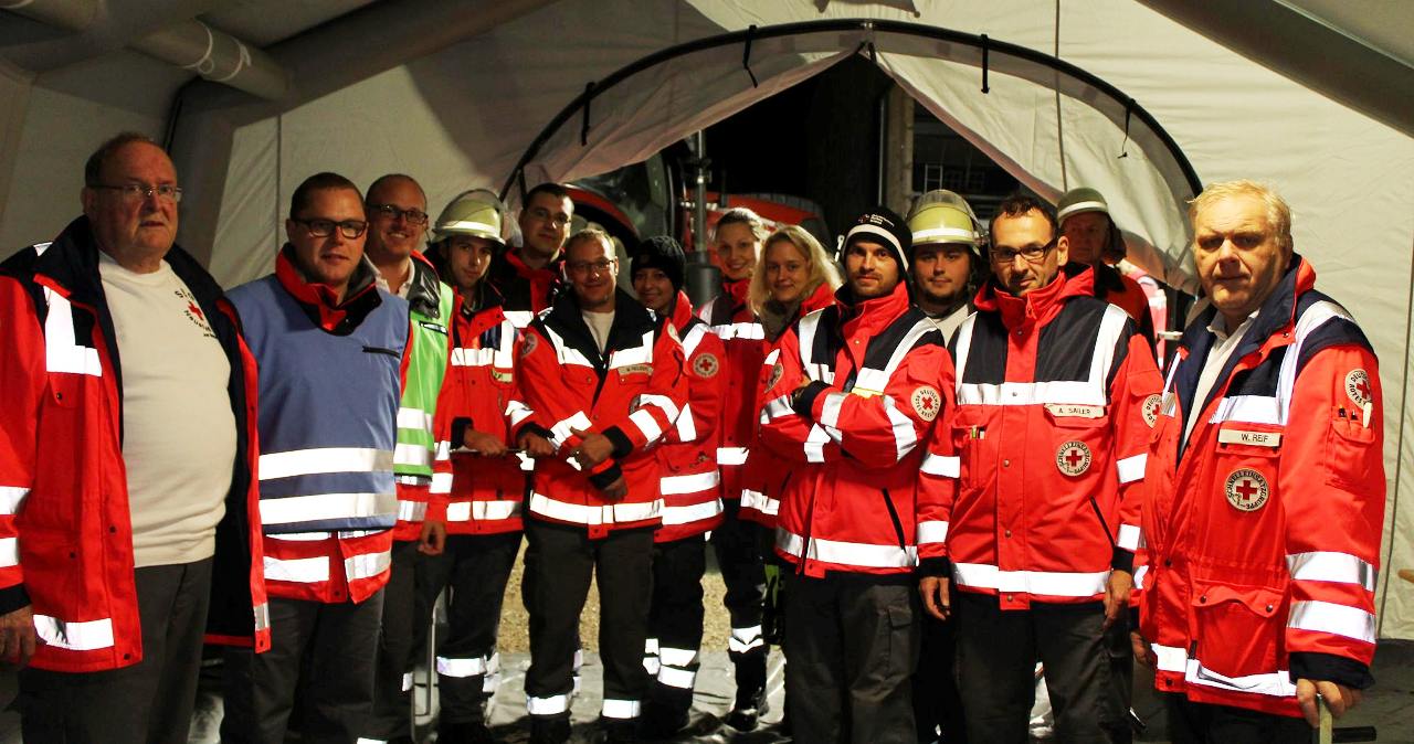 Einsatz für die SEG Behandlung Neustadt und Technik & Sicherheit Weiden ....