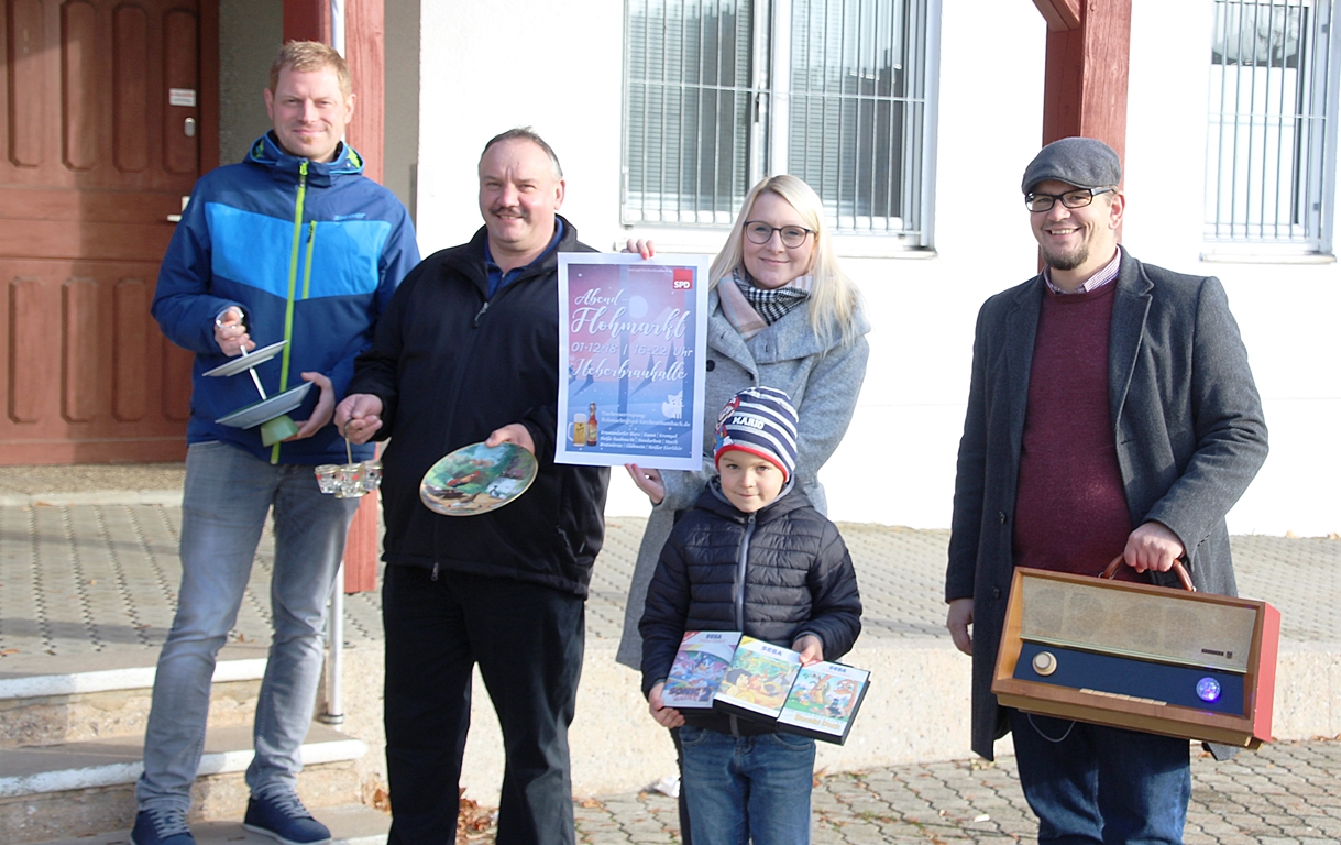 Trödel, Kunst und Handwerk beim Abendflohmarkt in Kirchenthumbach