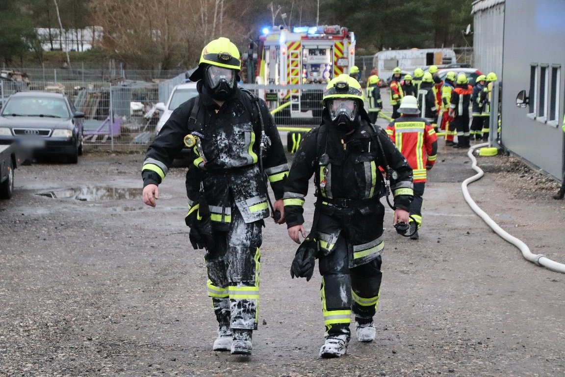 [Update] Feuer in Kfz-Werkstatt Hütten: Was war Brandursache?