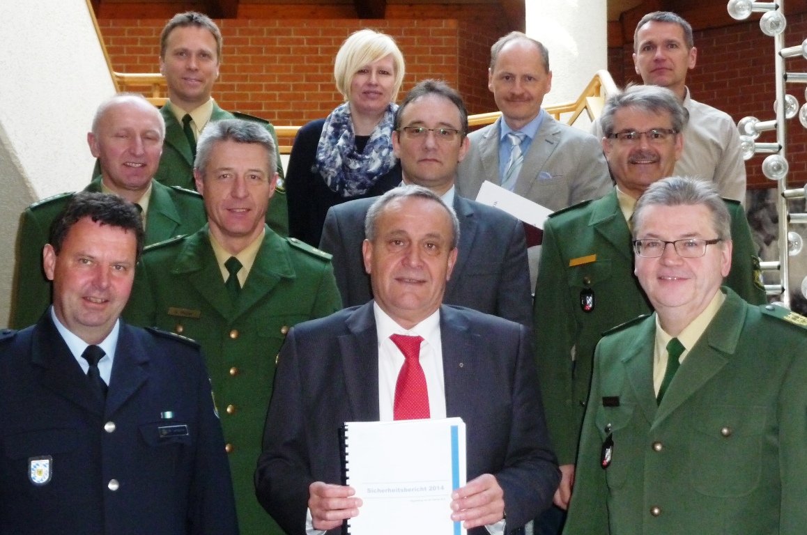 150430 Sicherheitsgespräch