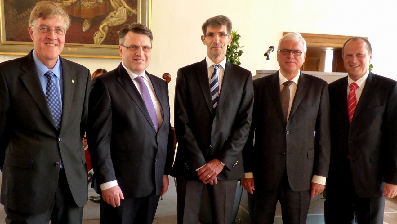 150506 JVA Amberg Weiden Zuschnitt