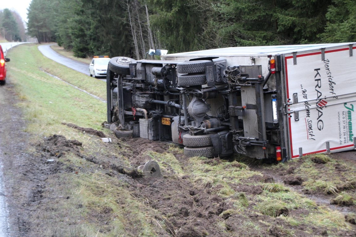 160128_lkwunfall_parkstein_04