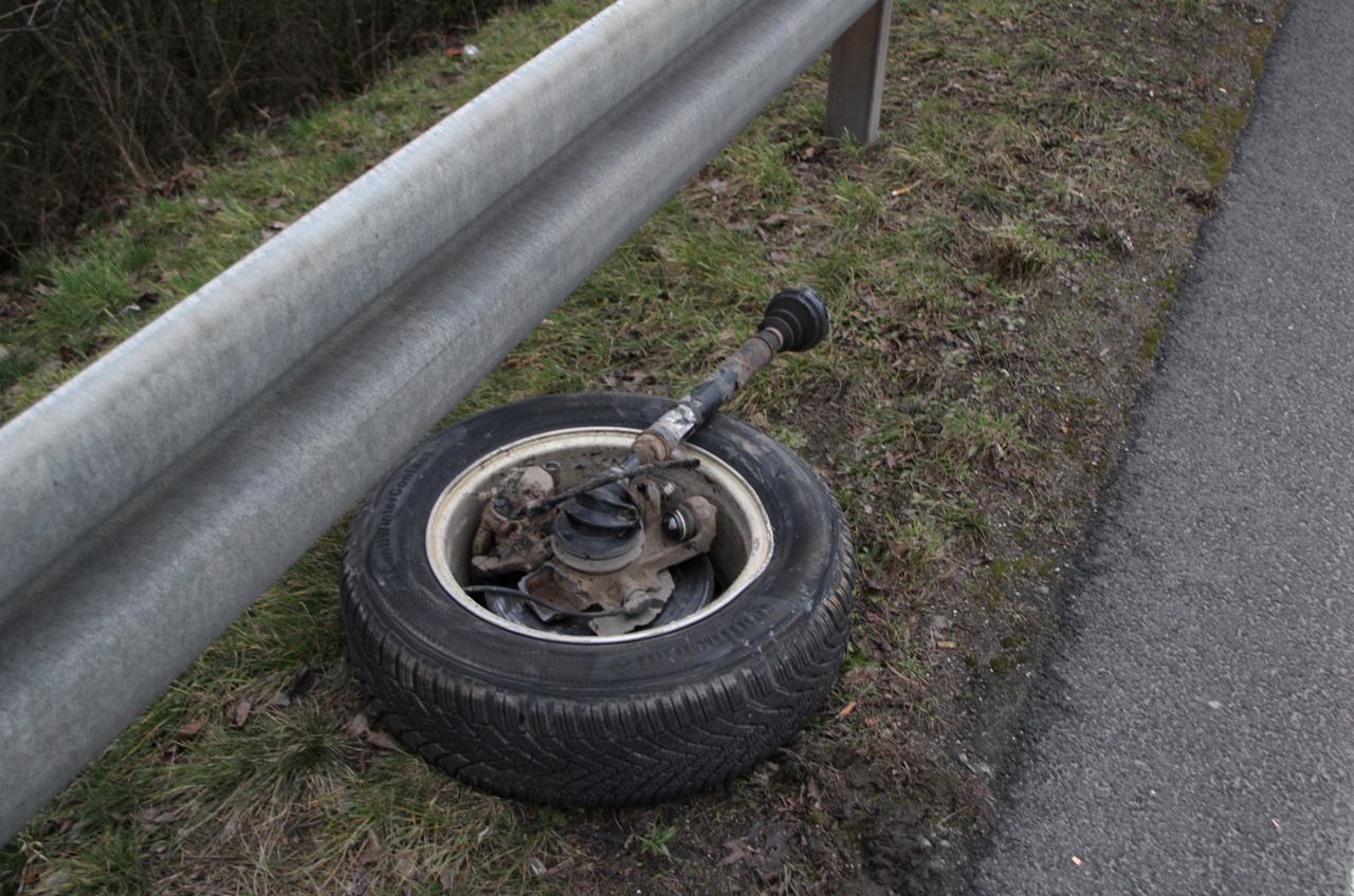 160202_Verkehrsunfall_Schwarzenbach_01