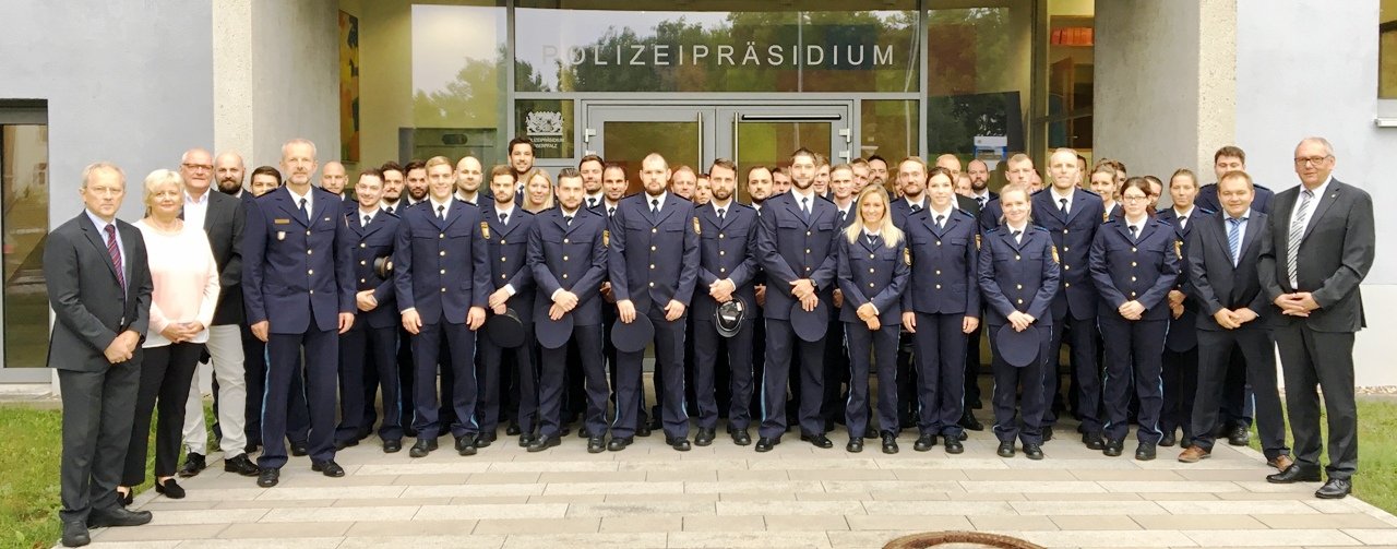 neue Polizisten Azubis Ausbildungsstart 2018