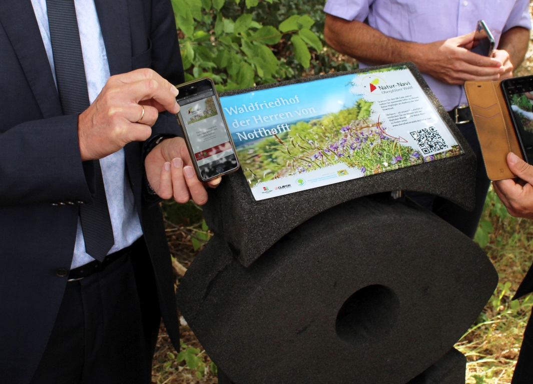 190717 Oberpfälzer Wald_Vorstellung der Infostelen Natur-Navi_Detail der Infotafel