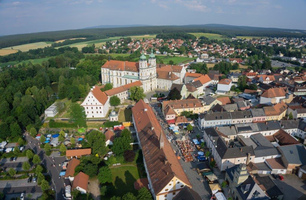 Freude hinter Klostermauern: Millionenförderung für Bibliothek