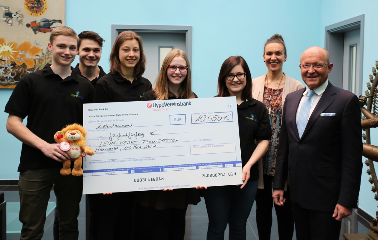 Bionorica Spende an Leon Heart Foundation