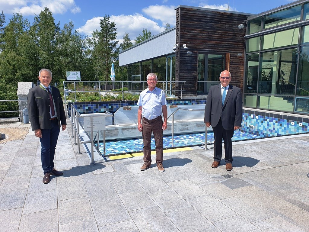 Sibyllenbad läuft wieder an: Erster Besuch des Landrats