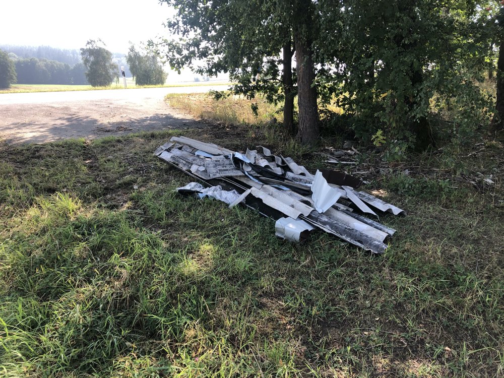 20200816_Entsorgung Sondermüll zw. Görnitz-Roschau_(1)