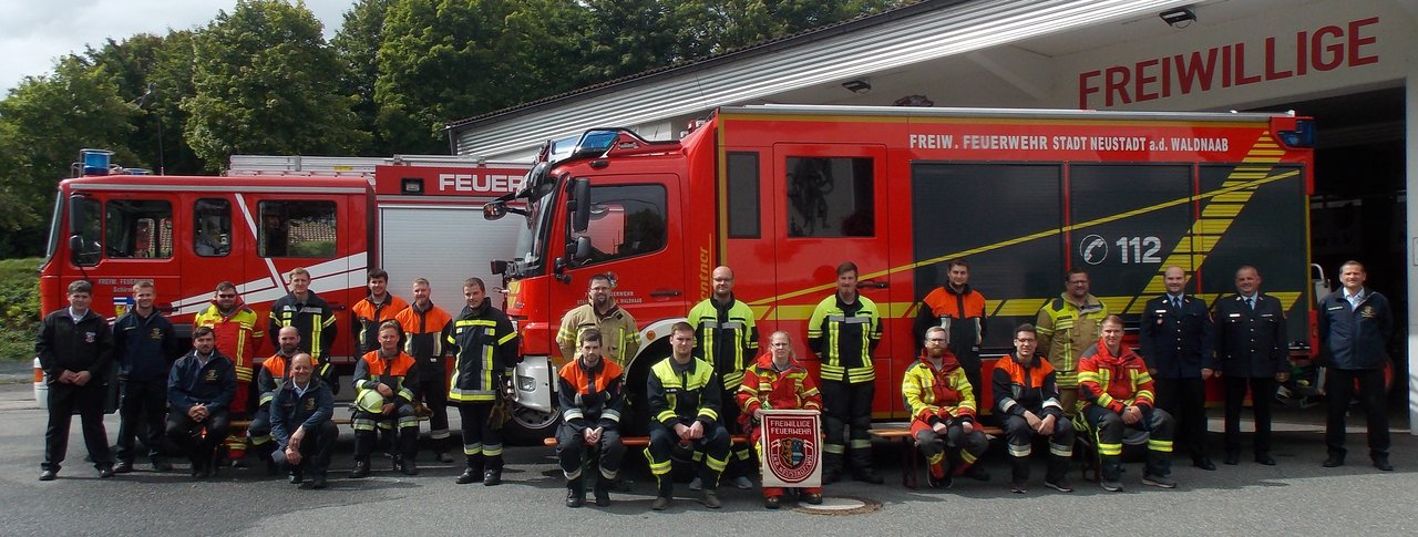 Trotz Sommerferien: Feuerwehr bildet aus