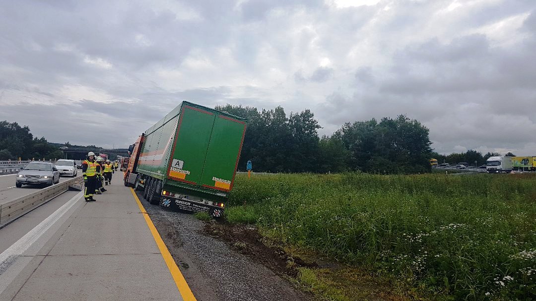 Unfall Sattelzug A93