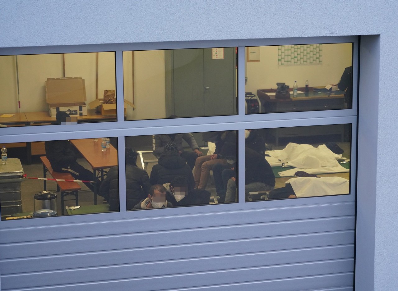 25 junge Männer nach Deutschland geschleust Schleuser eisige Kälte Bild Bundespolizei Waidhaus
