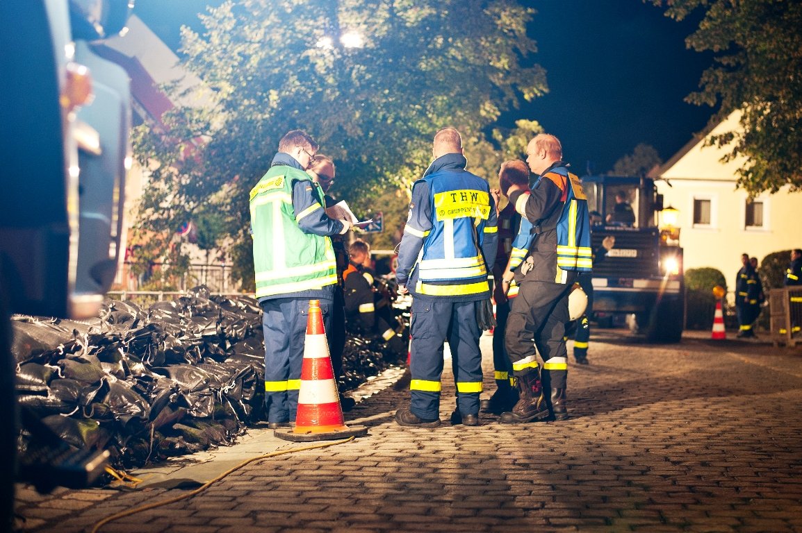 26. Abstimmung Einsatzübung Katastrophenschutzübung Floß