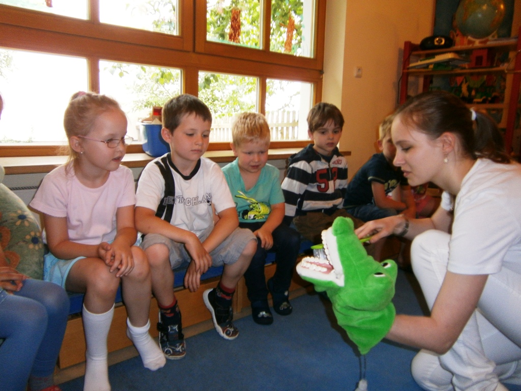 Zähne putzen, Krokodil, Kinder,