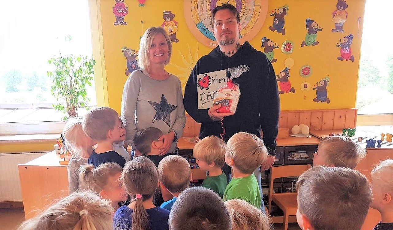 349er Geburtstag Yardlake Spende Kindergarten