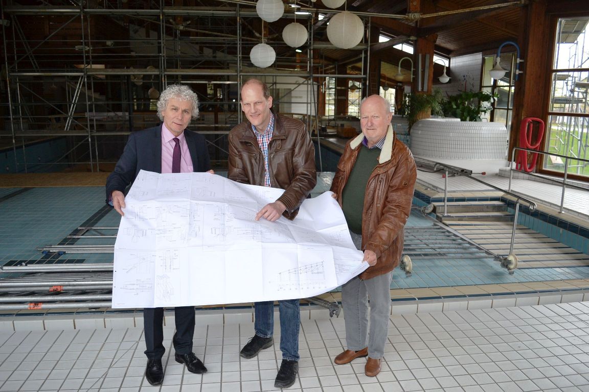 Hallenbad Tirschenreuth, Ladrat Wolfgang Lippert, Bauarbeiten