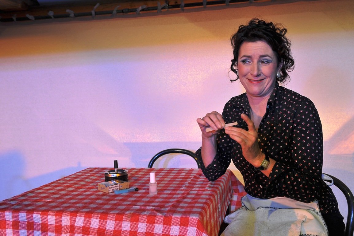 LTO Kellnerin Anni Zwischenspielraum