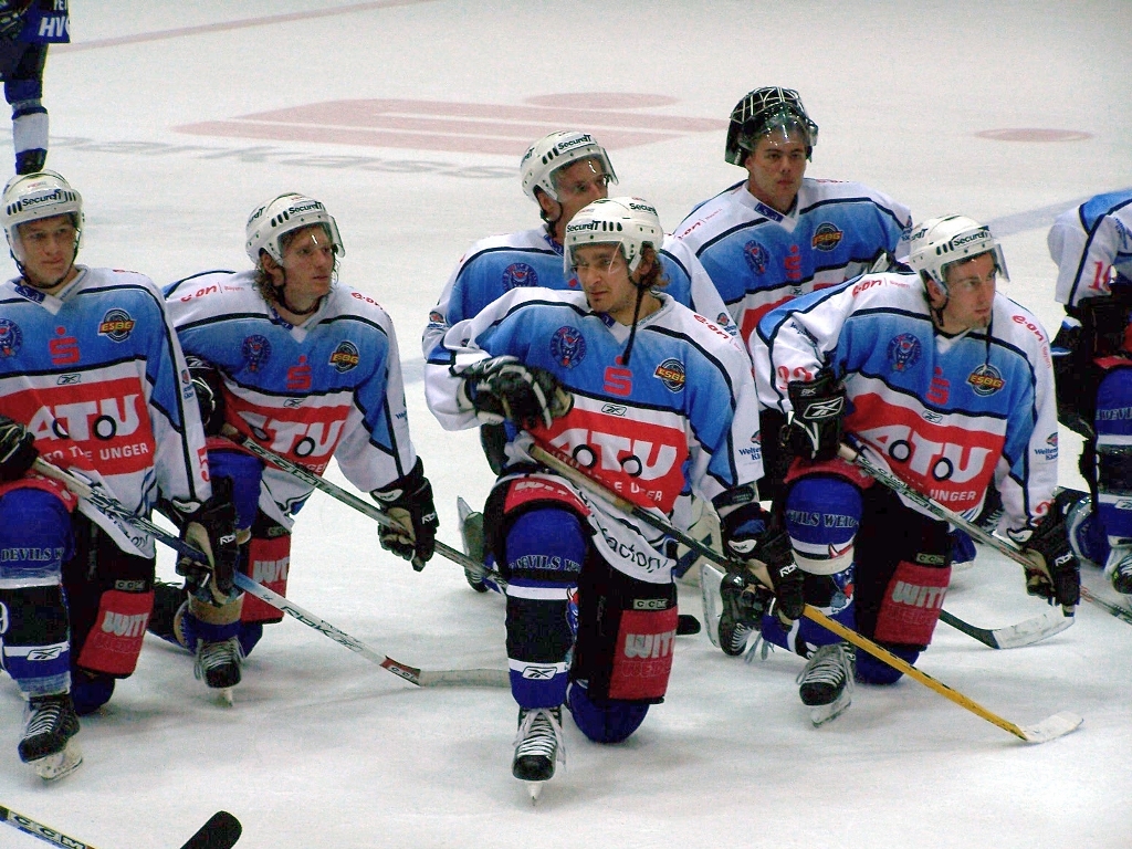 ATU_und_die_Blue_Devils_2007_2008_Bild_an_Presse_Quelle_Neubert