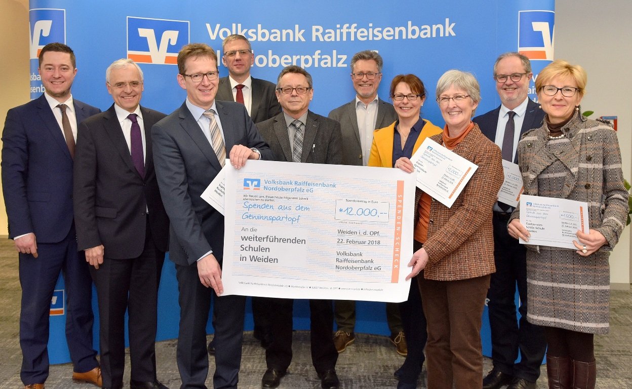 Spende Volksbank Nordoberpfalz Schulen Weiden