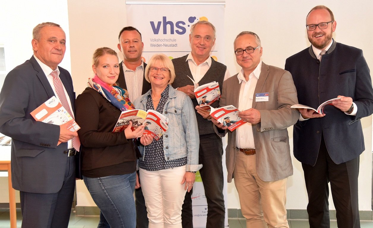 Neues Programm VHS Weiden Neustadt