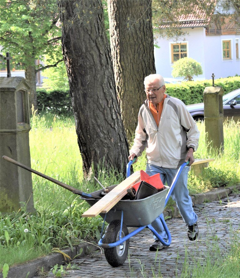 Altes Kircherl Grafenwöhr Beim Alten Kircherl Sanierung Sanierungsarbeiten Helmuth Wächter Lothar Helfert3
