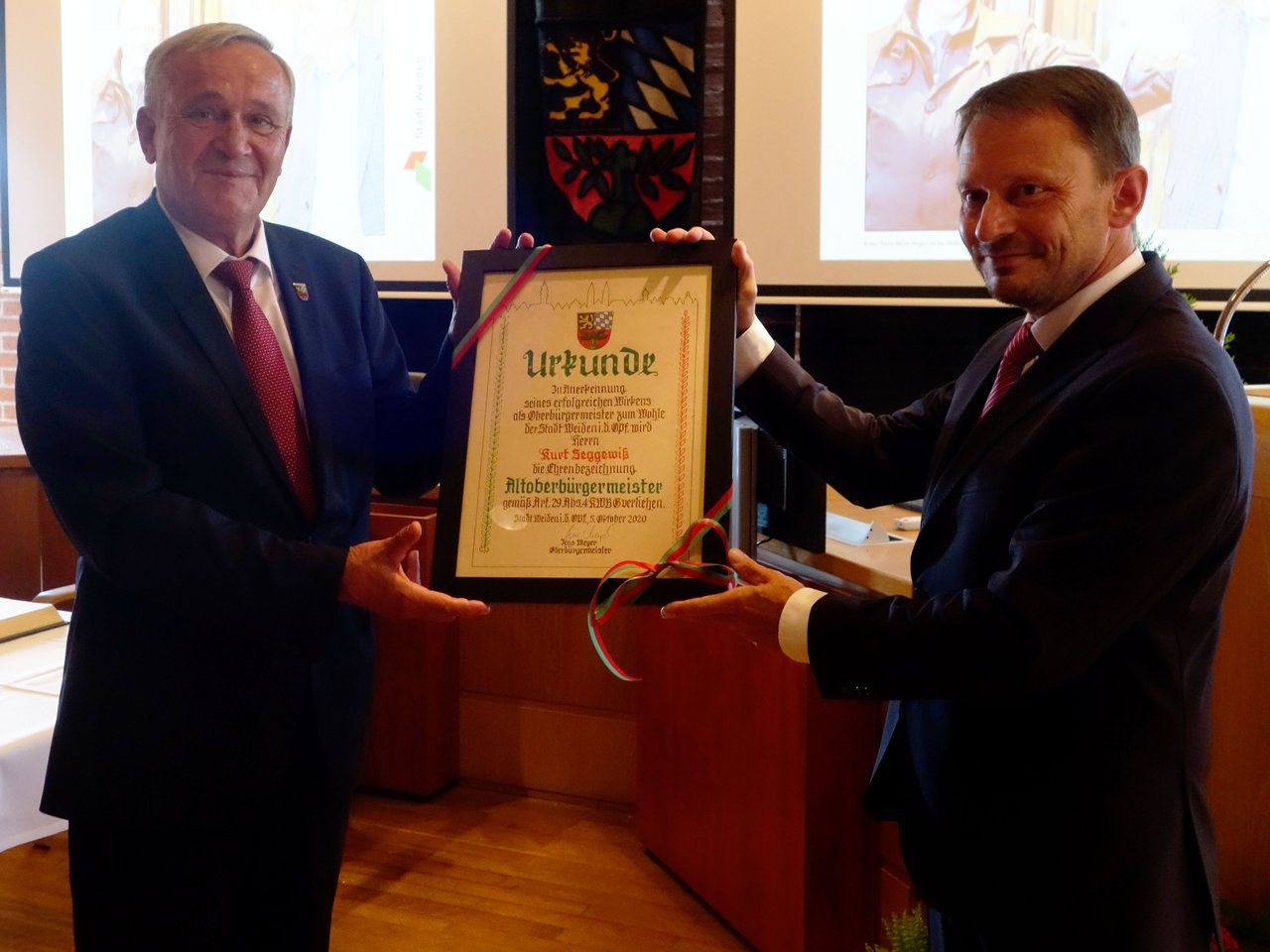 Kurt Seggewiß wird Altoberbürgermeister