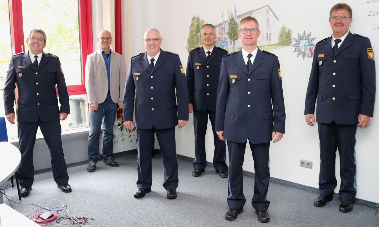 Amtswechsel Polizei Vohenstrauß 2020 LPD Robert Hausmann vom PP Oberpfalz, EKHK Gerhard Knorr – Personalratsvorsitzender, PHK Tobias Wirth, EPHK Thomas Meiler - PI Weiden, Thomas Mikolei, EPHK Martin Zehent, Dienststellenleiter Vohenstrauß