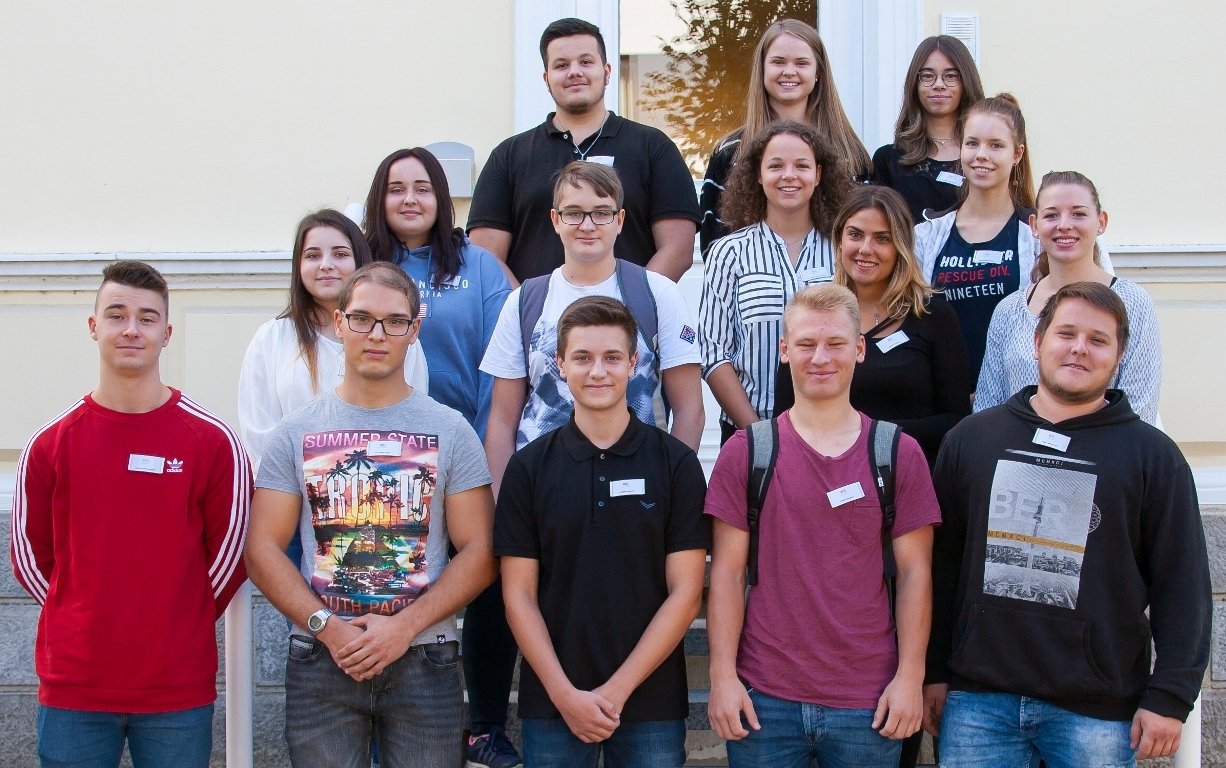 Ausbildungs BHS tabletop AG Weiden Schönwald Azubis 2019