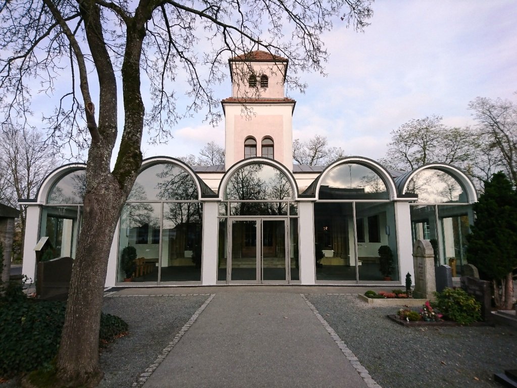 Aussegnungshalle Stadtfriedhof2
