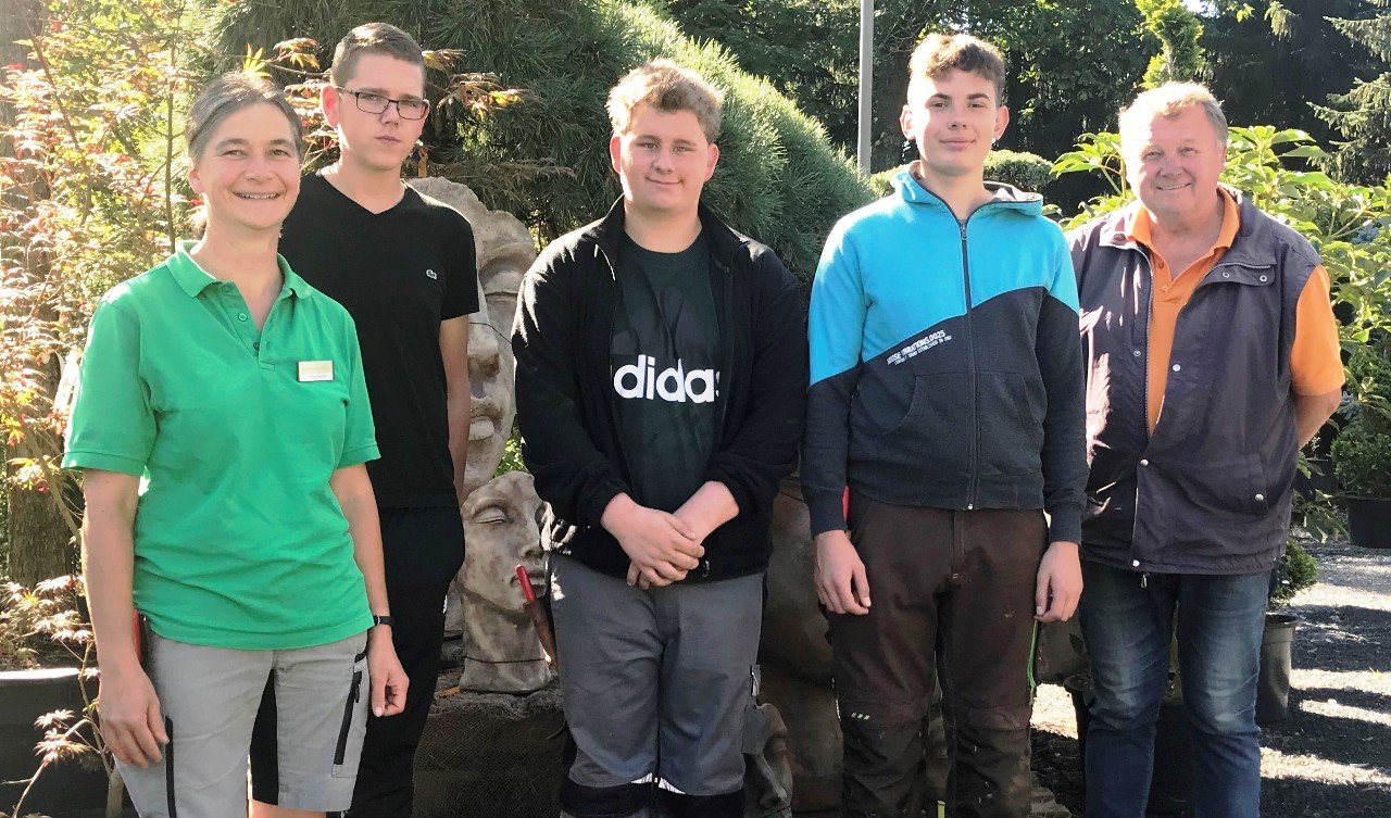 Drei neue Azubis bei Garten Punzmann