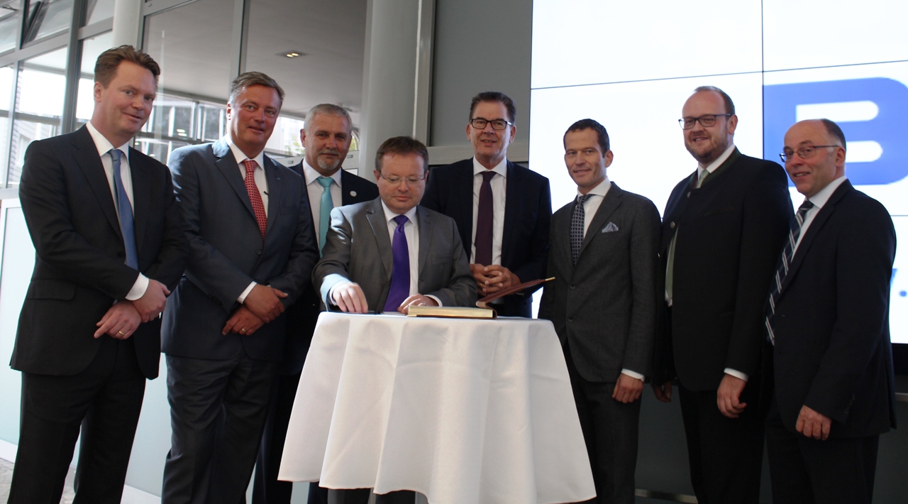 Dr. Gerd Müller befürwortet BHS-Projekt: "Da geht einem das Herz auf!"