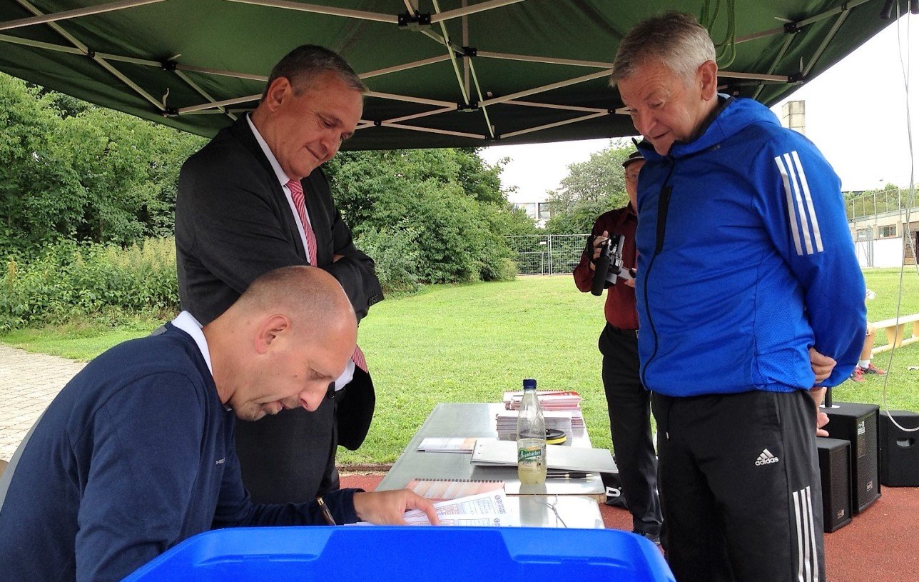 Selbst der Kreisvorsitzende macht mit