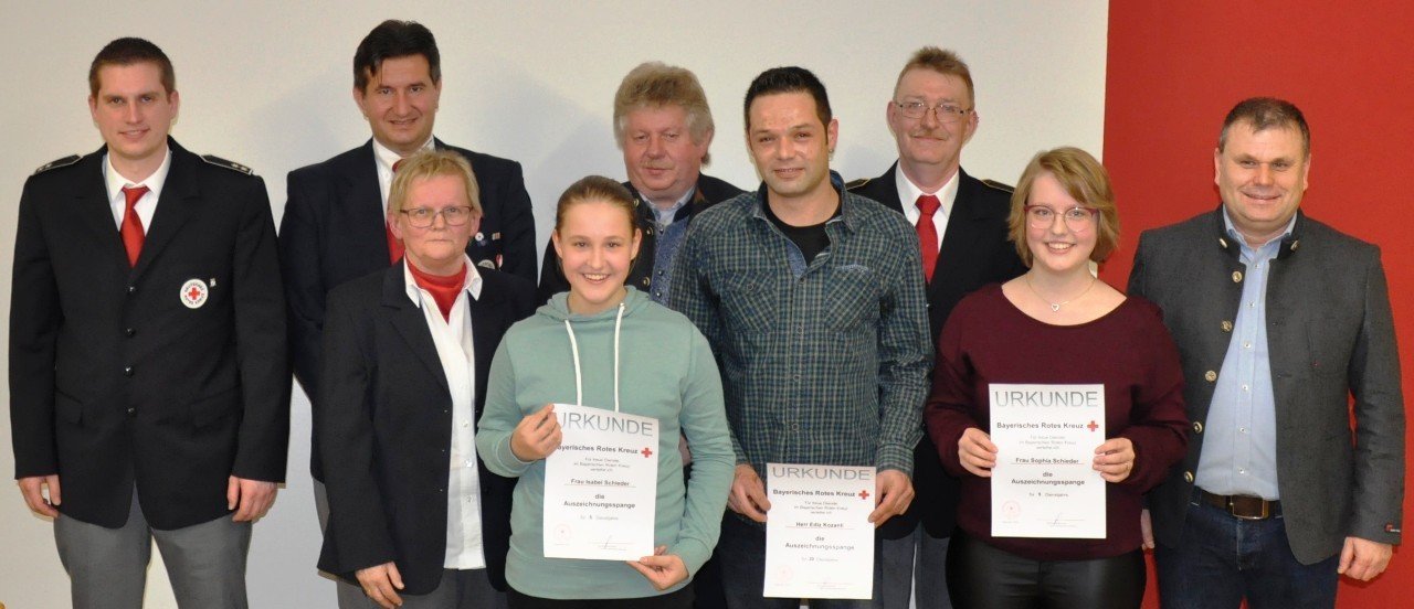 BRK Jahresauftakt 2019 Ehrung Urkunde Johannes Windschiegl, Sandro Galitzdörfer, deltraud Sperber, Isabell Schieder, Erich Sperber