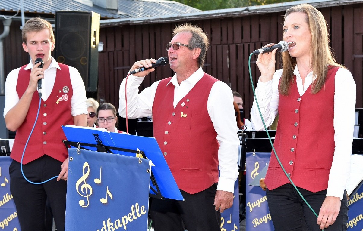 Bastian Fenzl, Josef Wolfrath, Katharina Klaszka (v.li.) Initiative eV