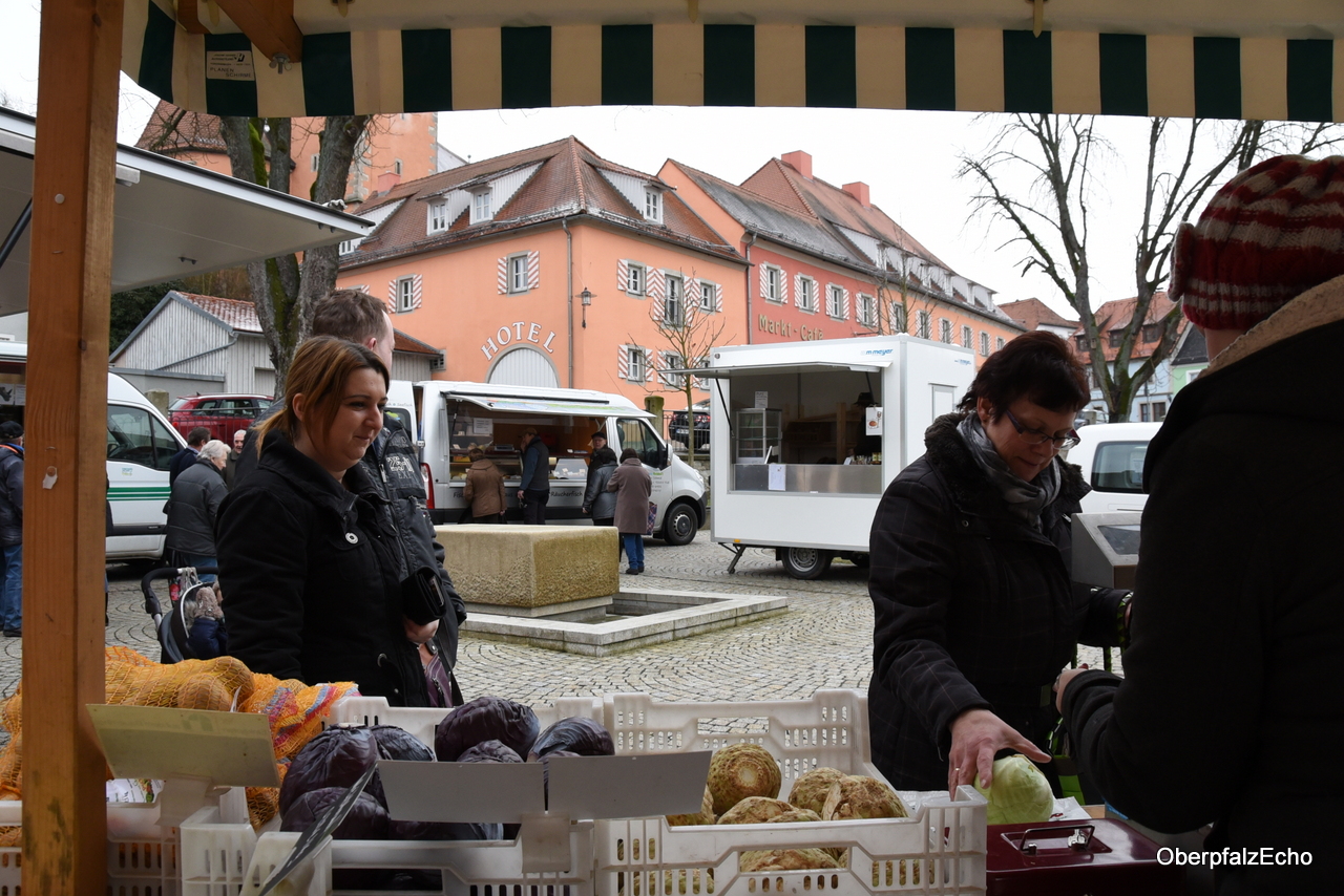 Bauernmarkt 1