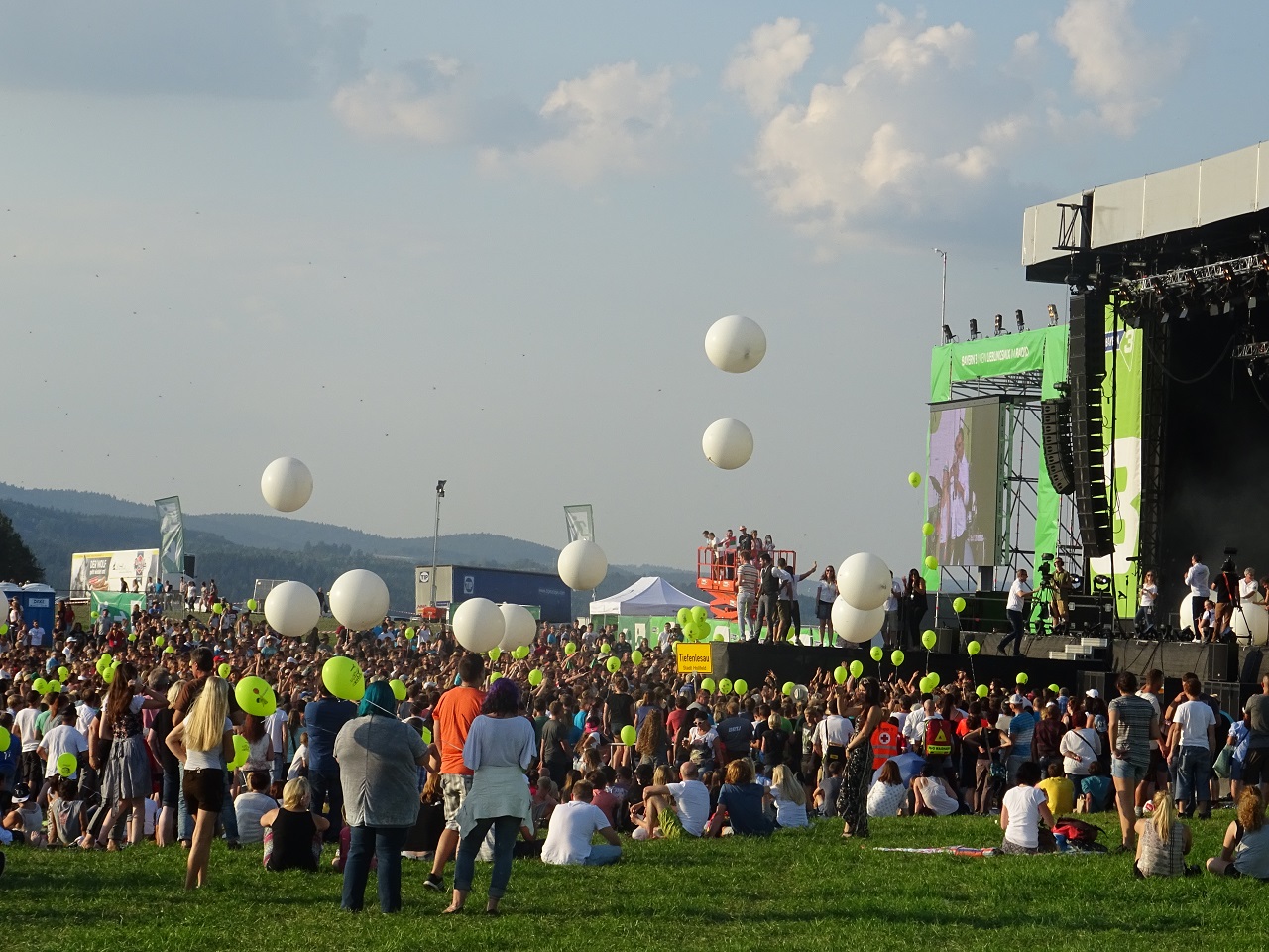 Bayern 3 Dorffest: Moosbach rockt