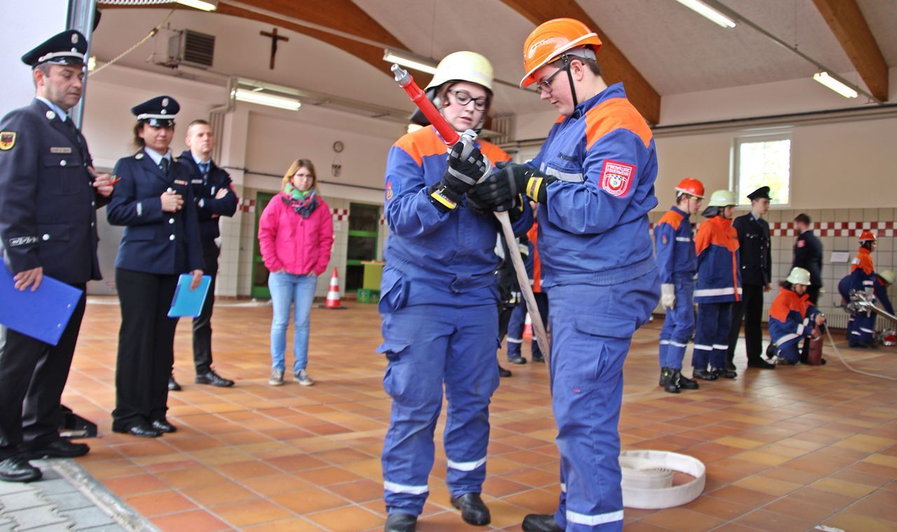 Bayrische Jugendleistungsspange in Pressath, Feuerwehr, Jugendfeuerwehr, Prüfung, Abzeichen 0106