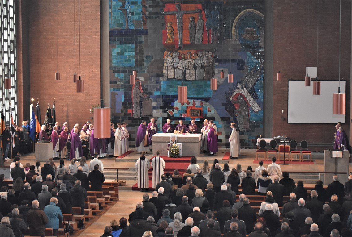 "Pfarrer ist heimgegangen" - Grafenwöhr trauert