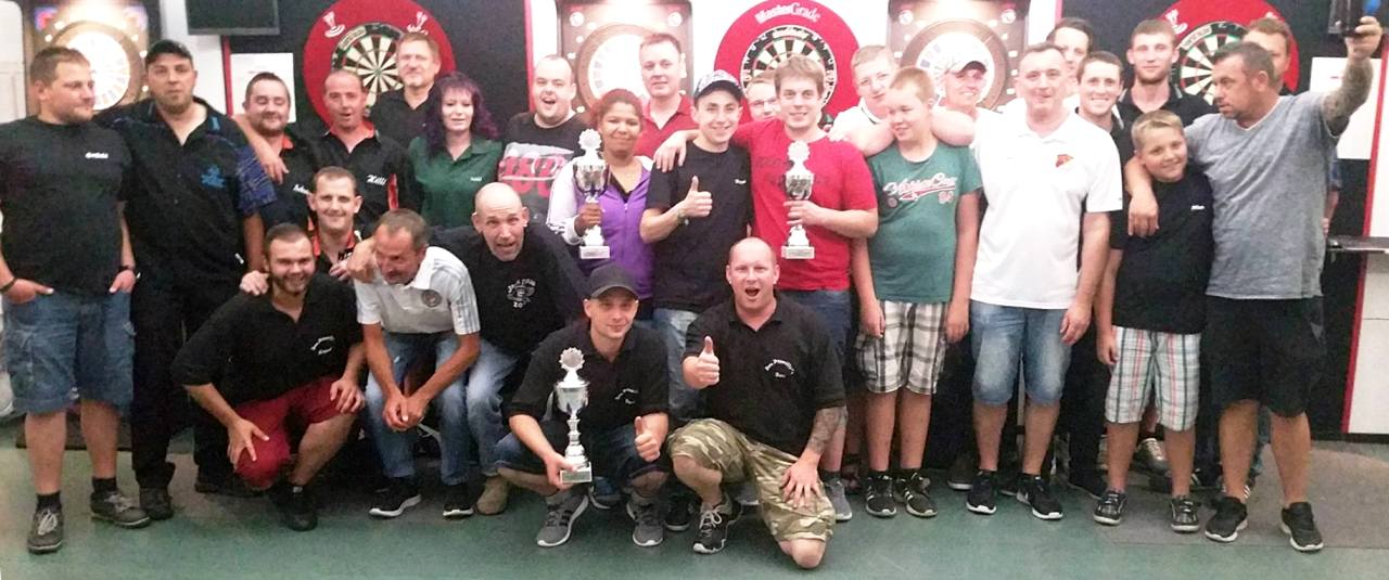 Benefizkonzert, Dartspieler