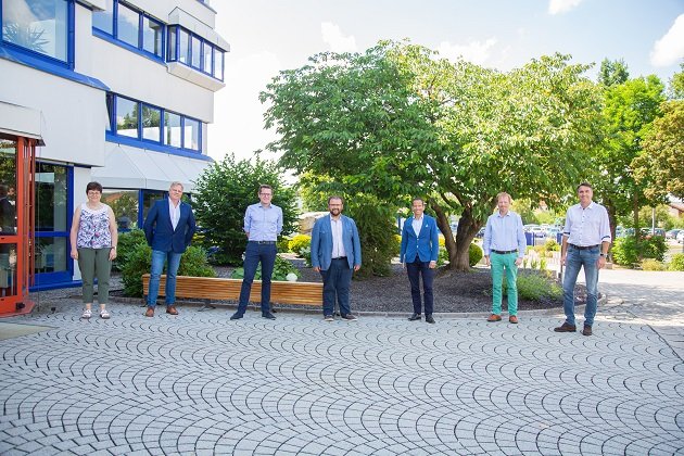 Bundestagsabgeordneter zu Gast bei IEM Fördertechnik in Kastl