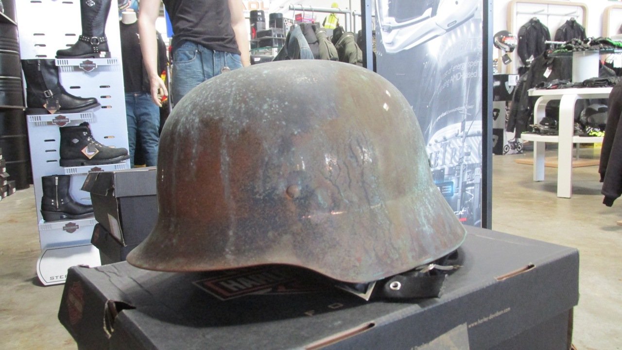 Bild-Motorradhelm Motorradbekleidung Maedl