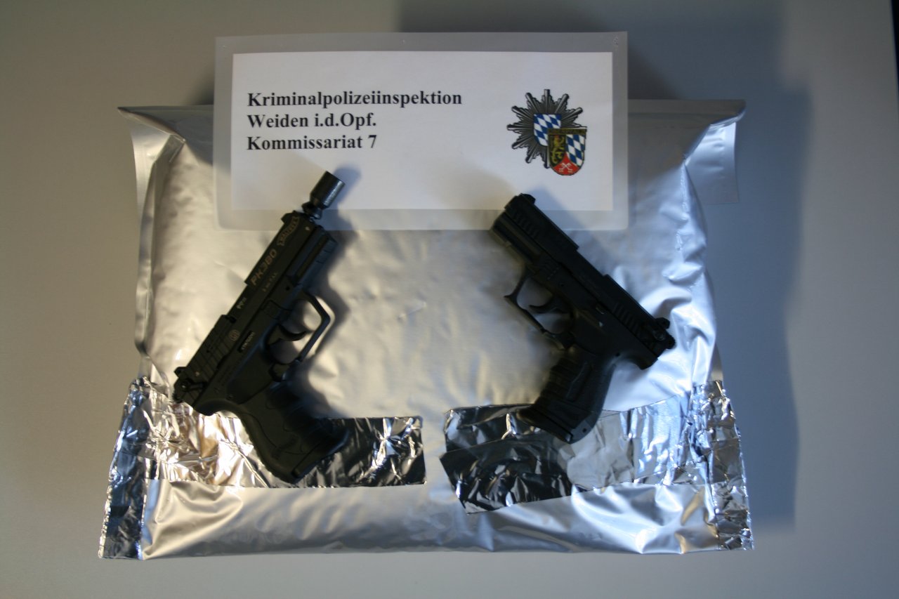 Polizei Drogen Waffen