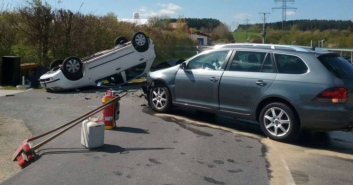 Bild Sebastian Hartl Polizei Feuerwehr Unfall