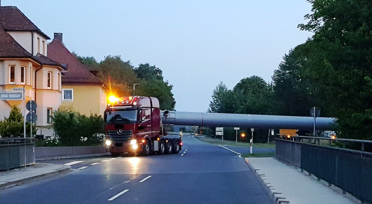 Schwertransport Polizeibegleitung Etzenricht