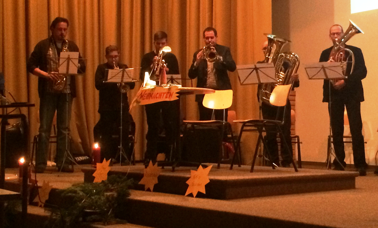 Besinnliche Weihnachtsfeier an der Gustl-Lang-Schule Weiden