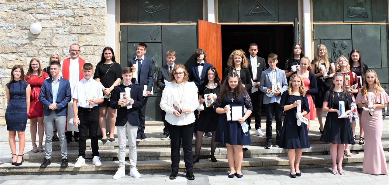 Konfirmation unter katholischen Dächern