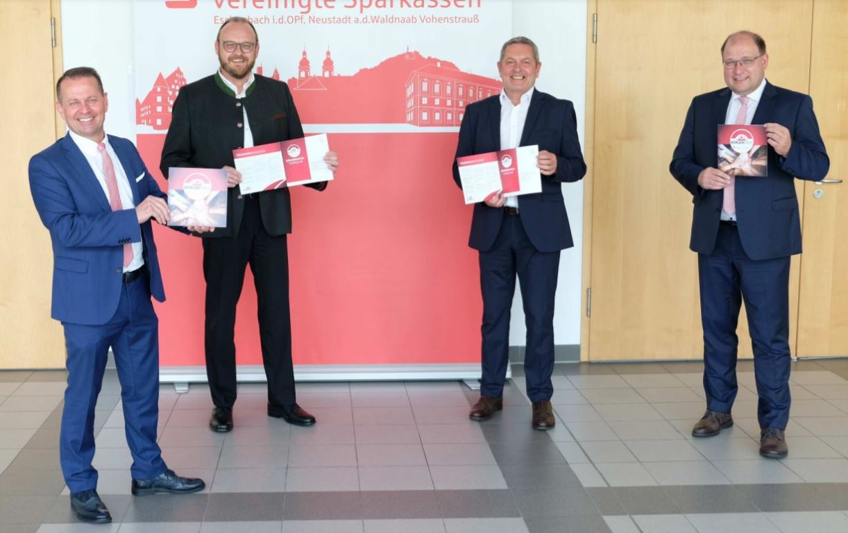 Du bist eine Alltagsheldin oder kennst einen? Das ist einen Preis wert!