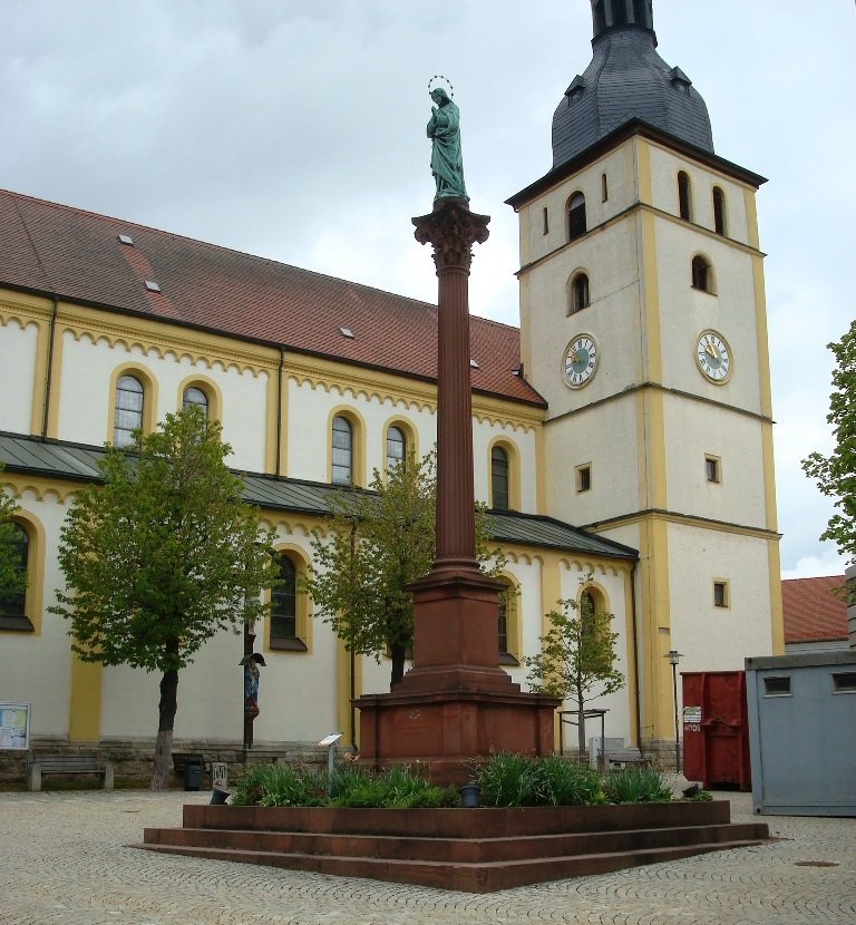 Mariensäule schreibt 125 Jahre Geschichte